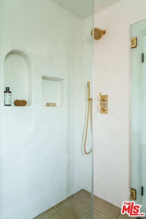 4th photo 24