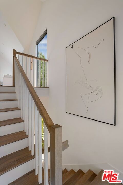 Inglewood photo 20