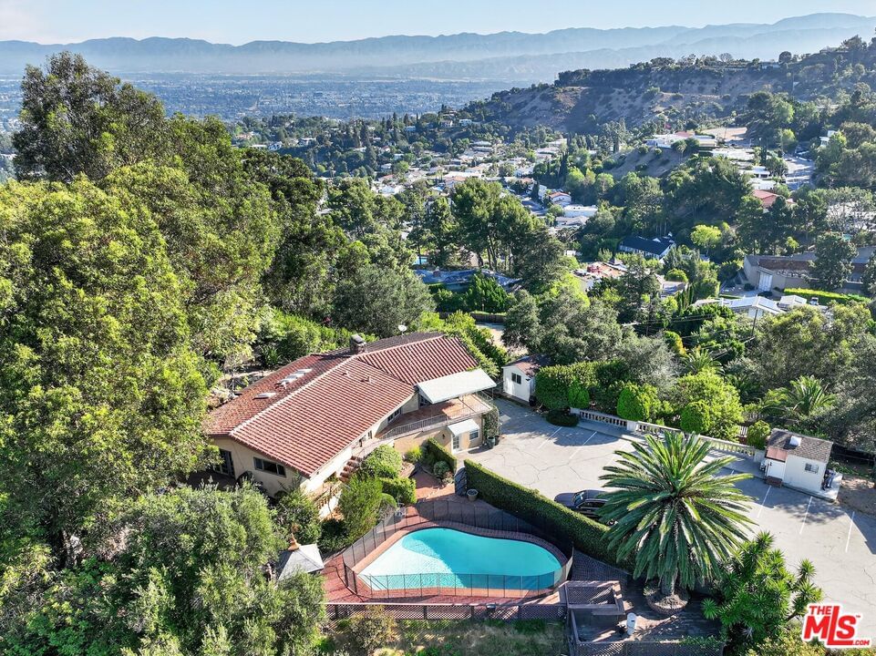 Mulholland photo 1