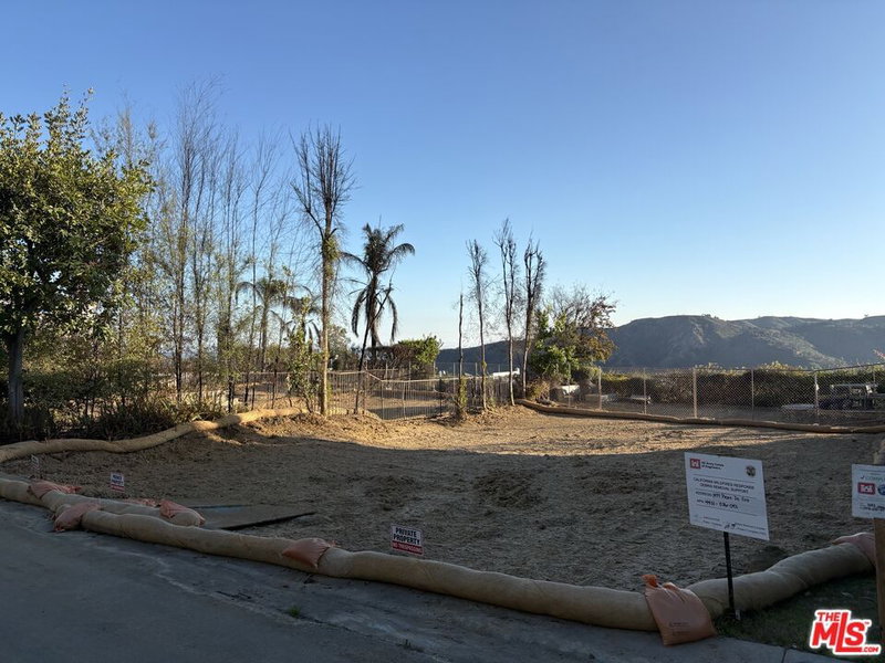 1494 Paseo De Oro