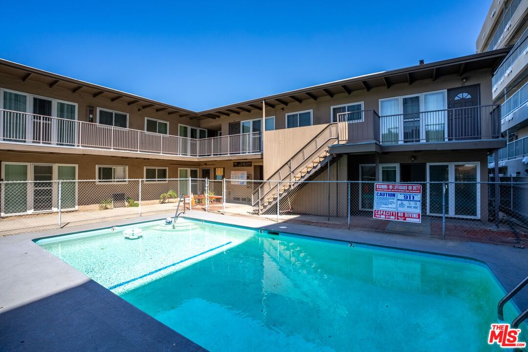 Inglewood photo 19