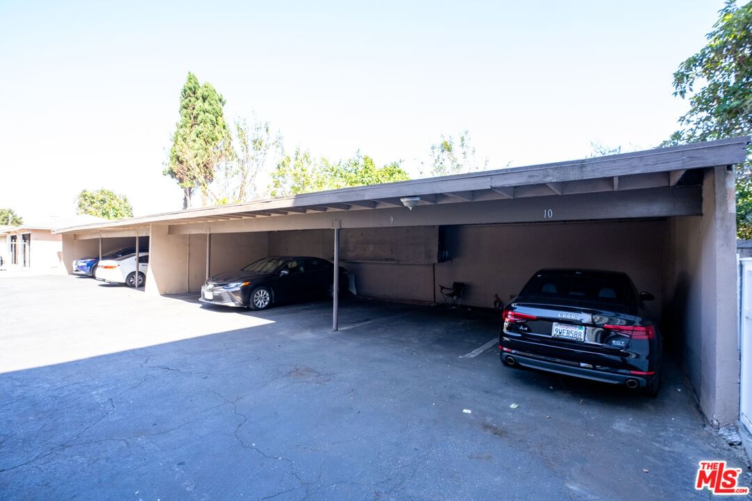 Inglewood photo 24