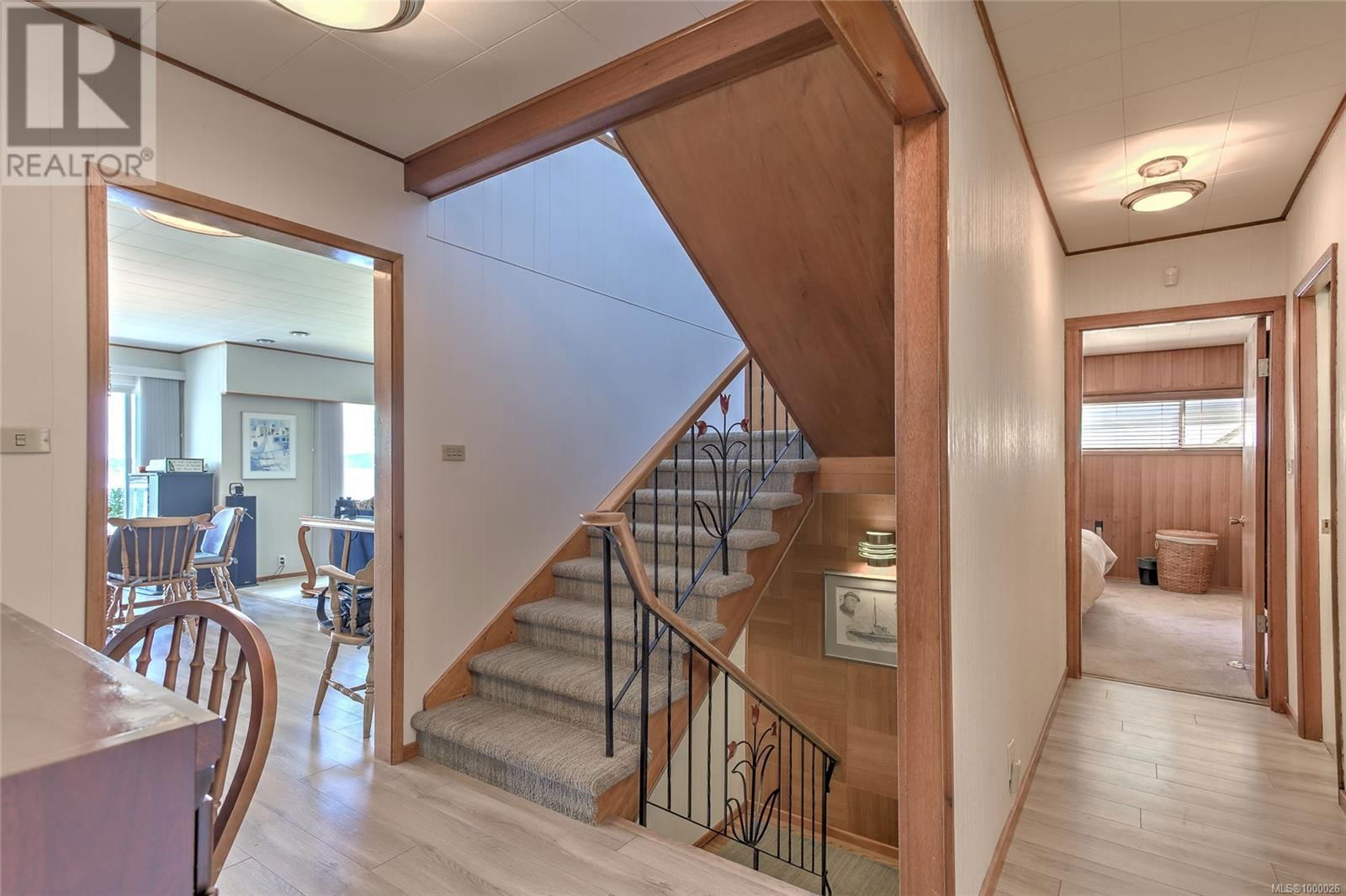 375/377 CHEMAINUS ROAD Image 24