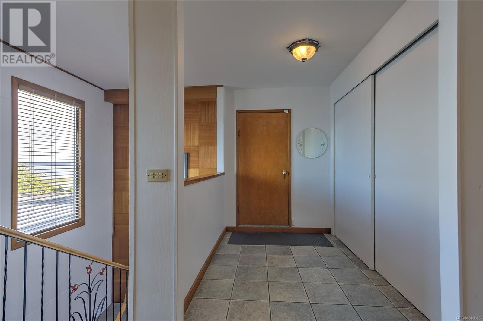 375/377 CHEMAINUS ROAD Image 25