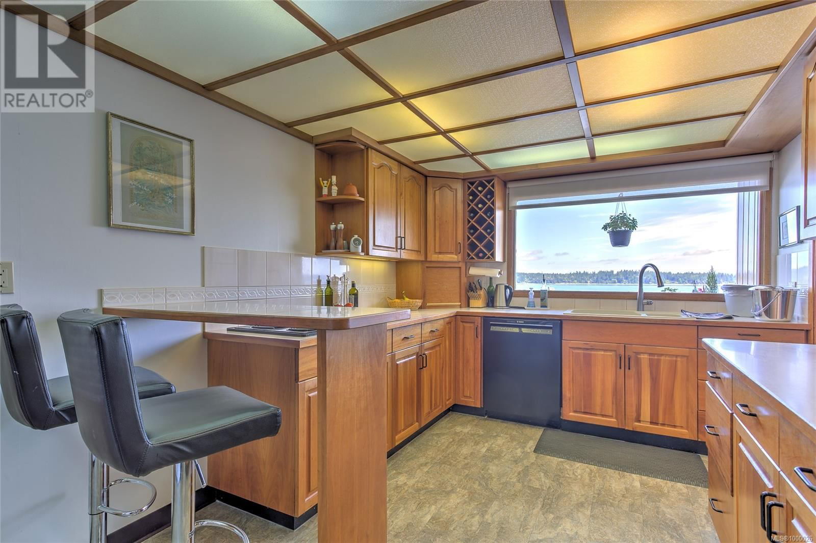 375/377 CHEMAINUS ROAD Image 29