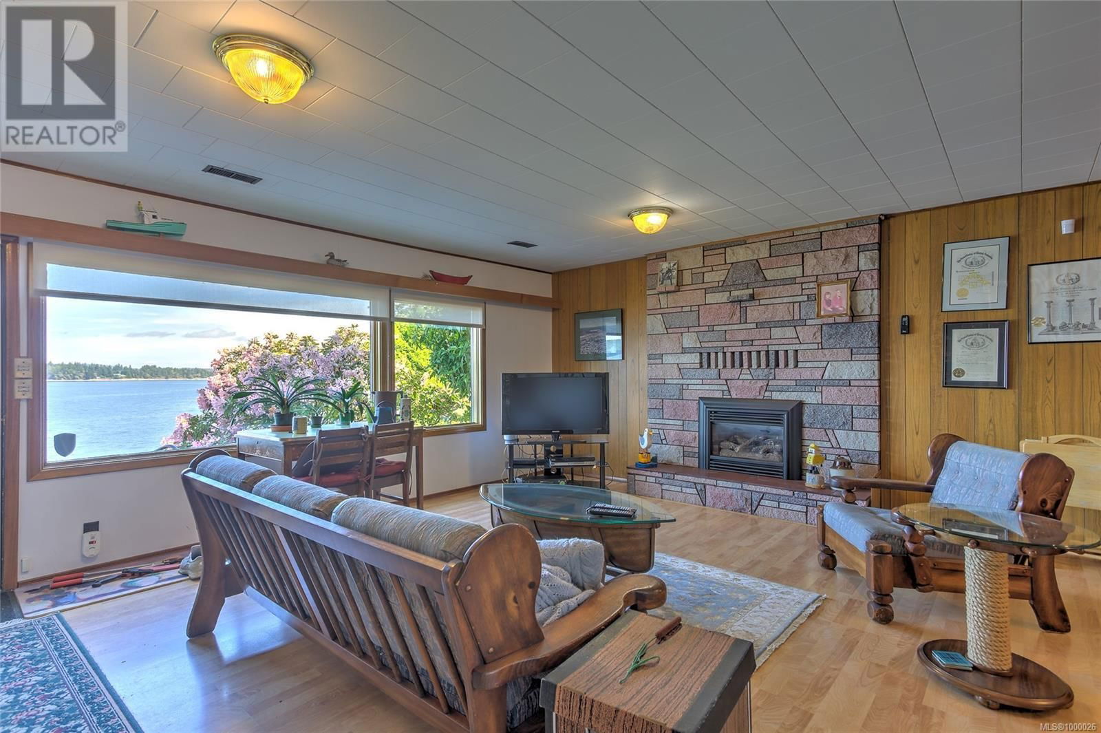 375/377 CHEMAINUS ROAD Image 50