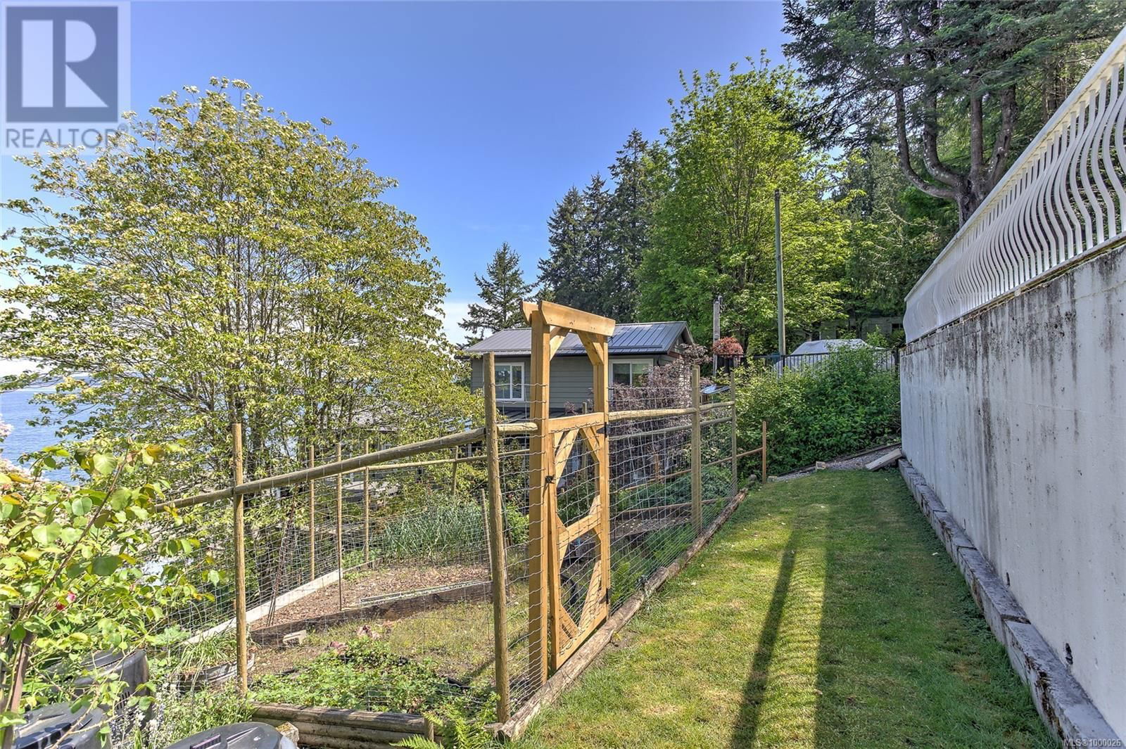 375/377 CHEMAINUS ROAD Image 56