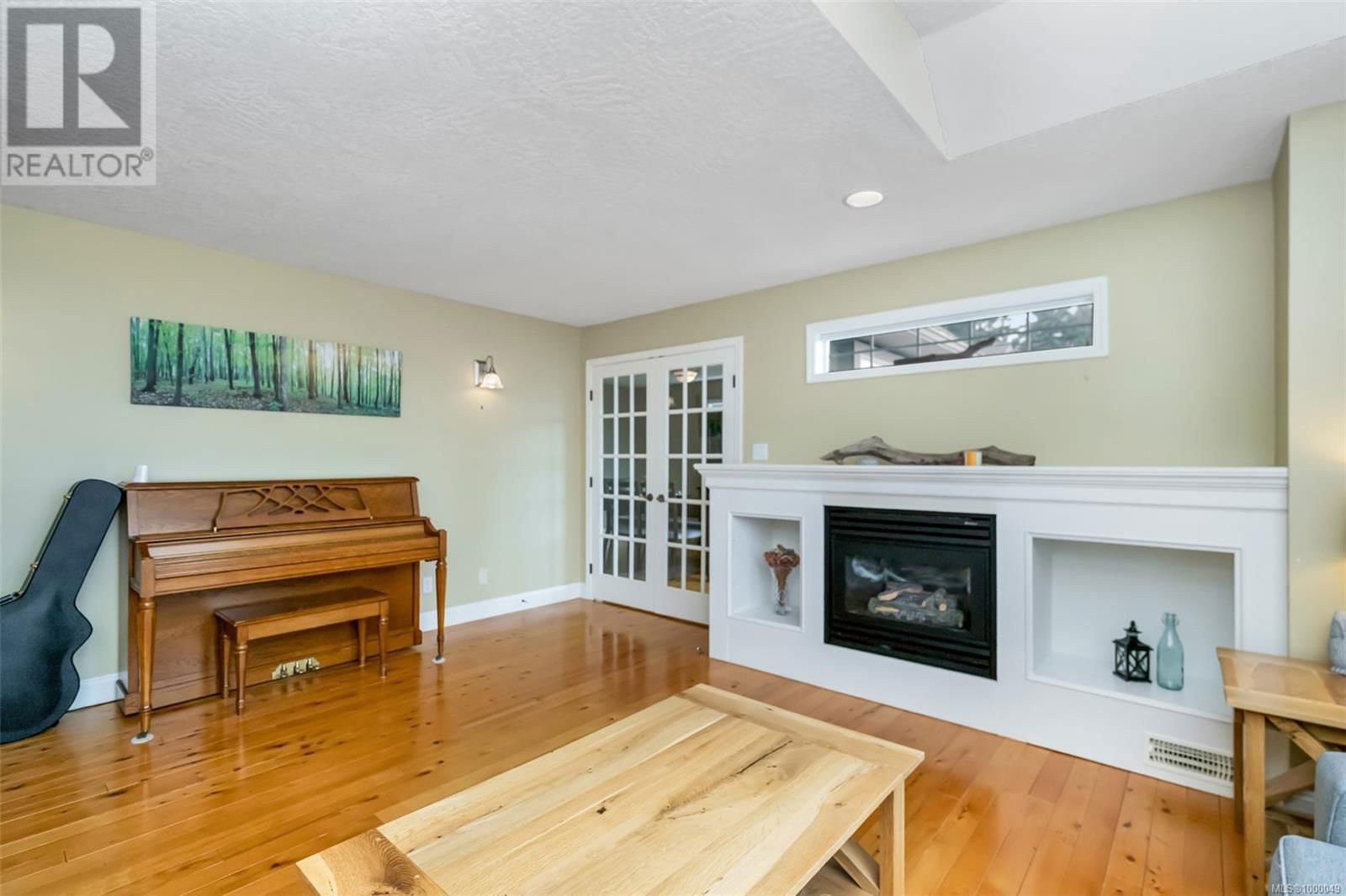 6251 THOMSON TERRACE Image 8