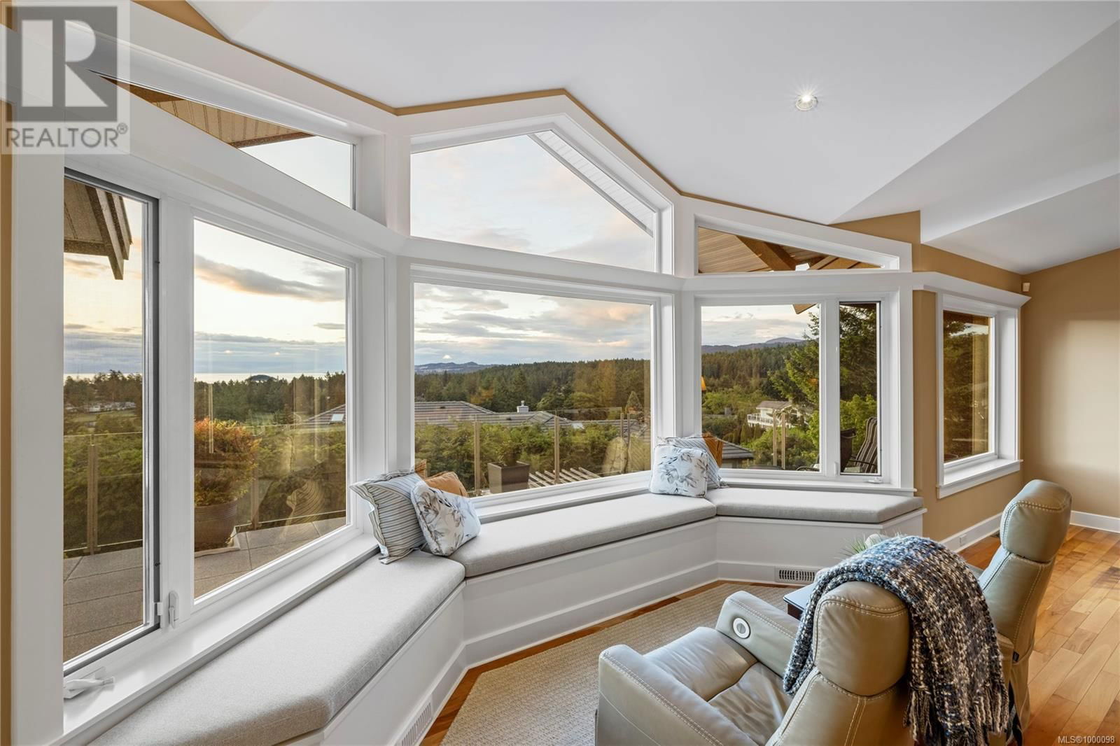3505 CARMICHAEL ROAD Image 32