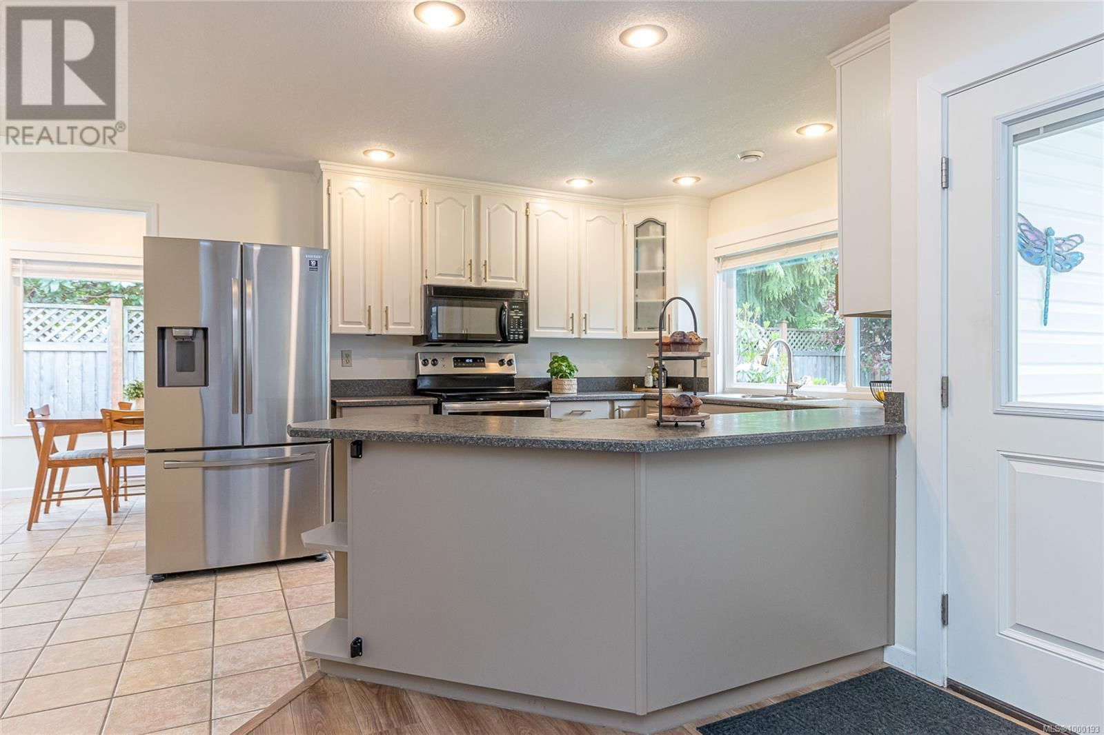 600 NASSAU CRESCENT Image 18
