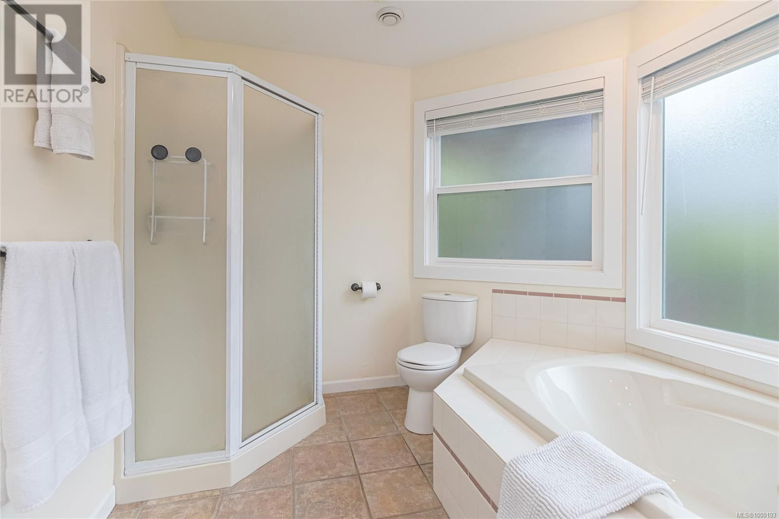 600 NASSAU CRESCENT Image 30