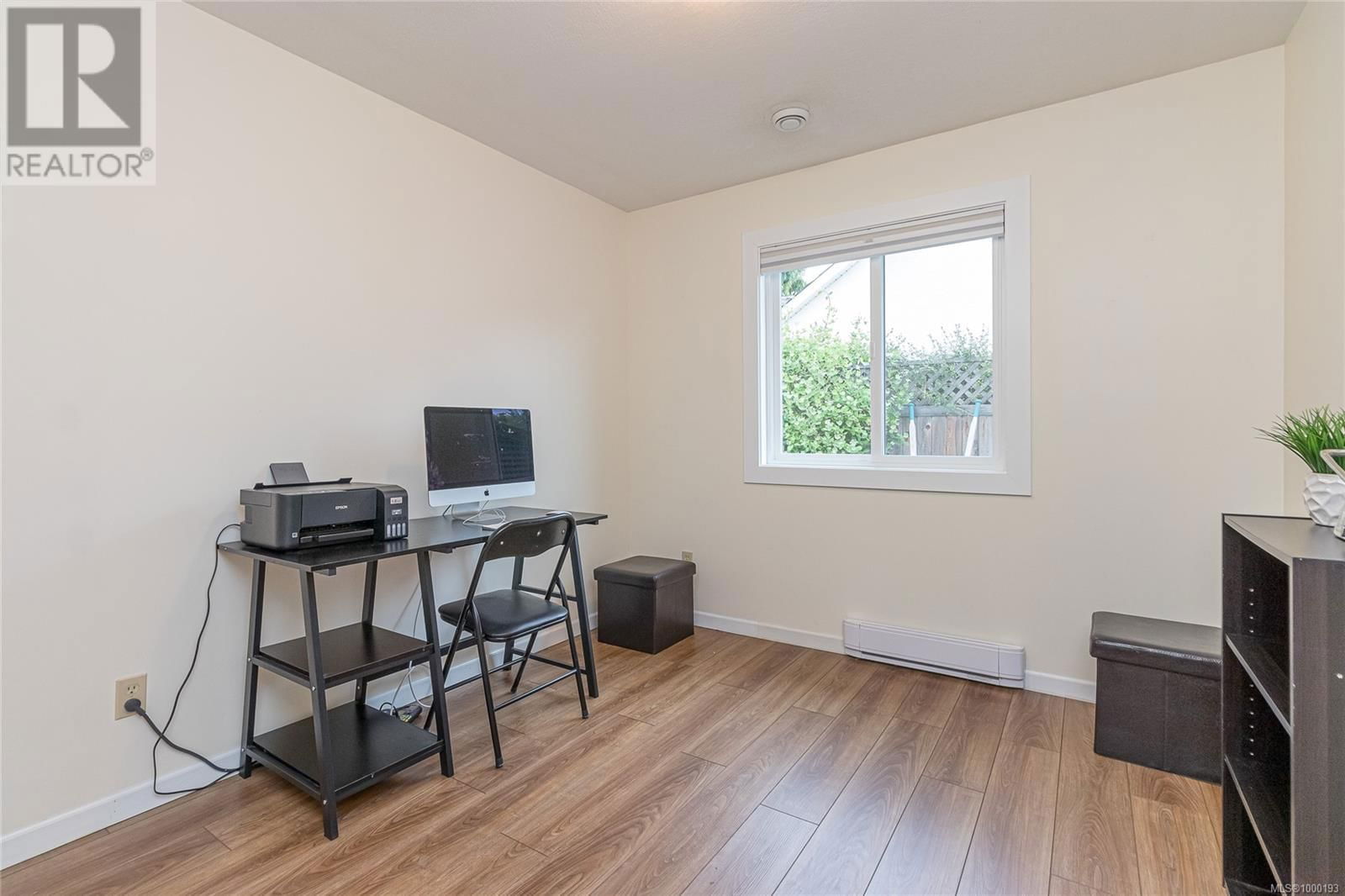 600 NASSAU CRESCENT Image 32