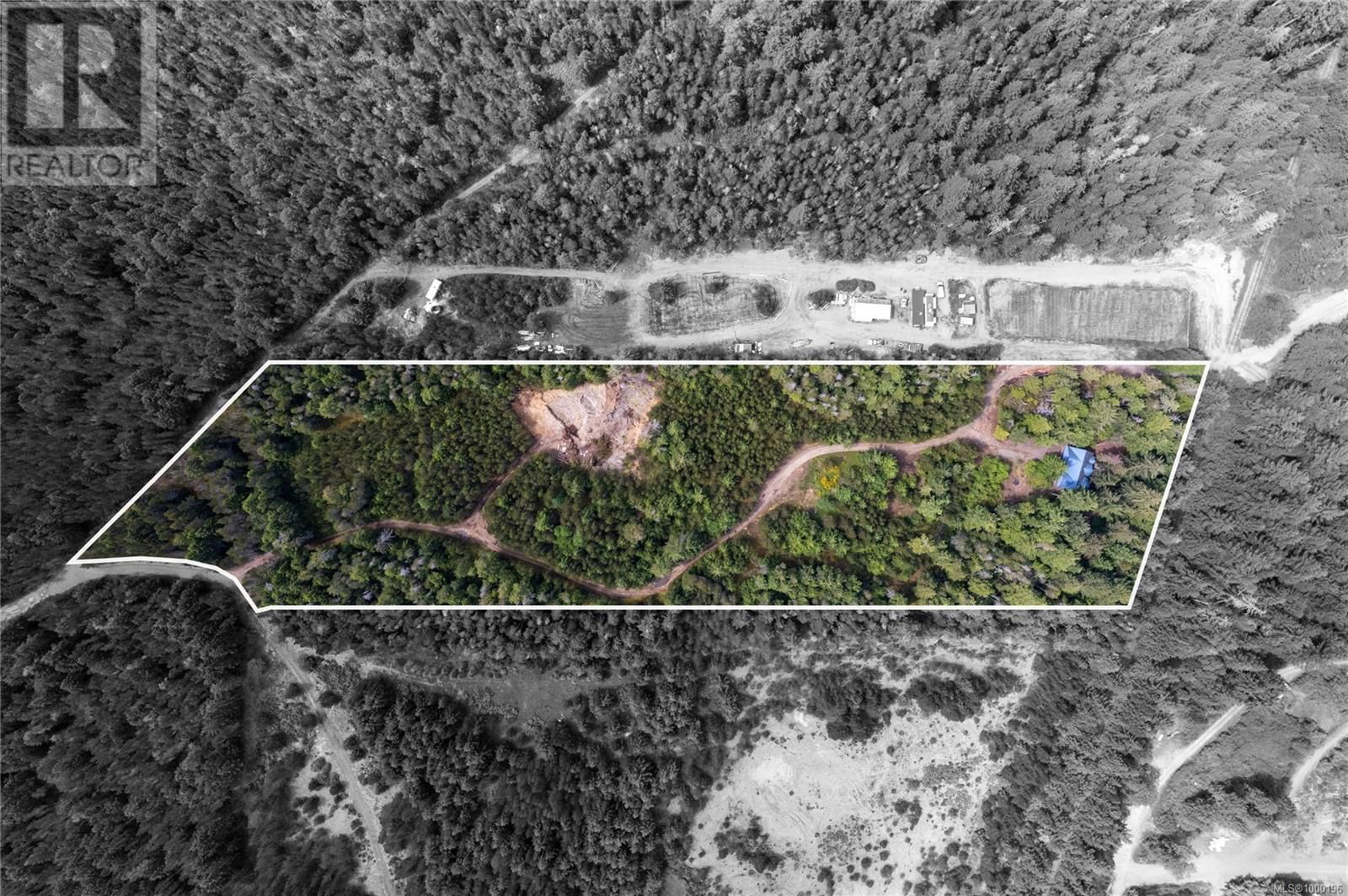 6054 ISLAND HIGHWAY WEST Image 37