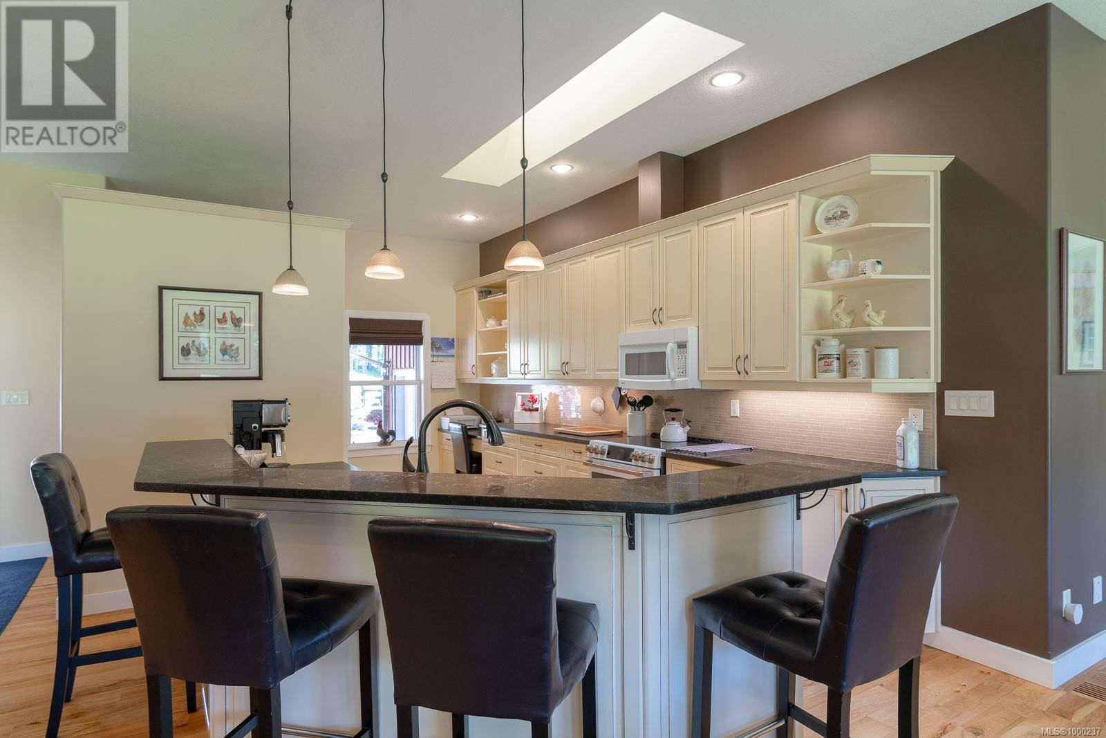 4426 COWICHAN LAKE ROAD Image 3