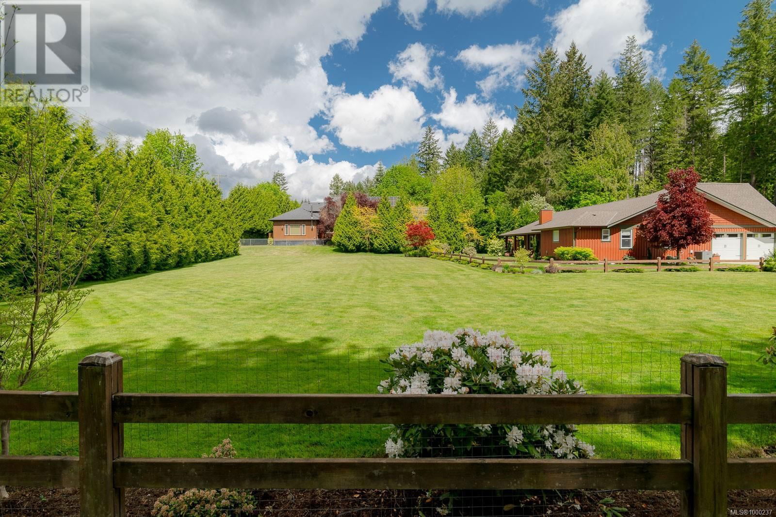 4426 COWICHAN LAKE ROAD Image 32