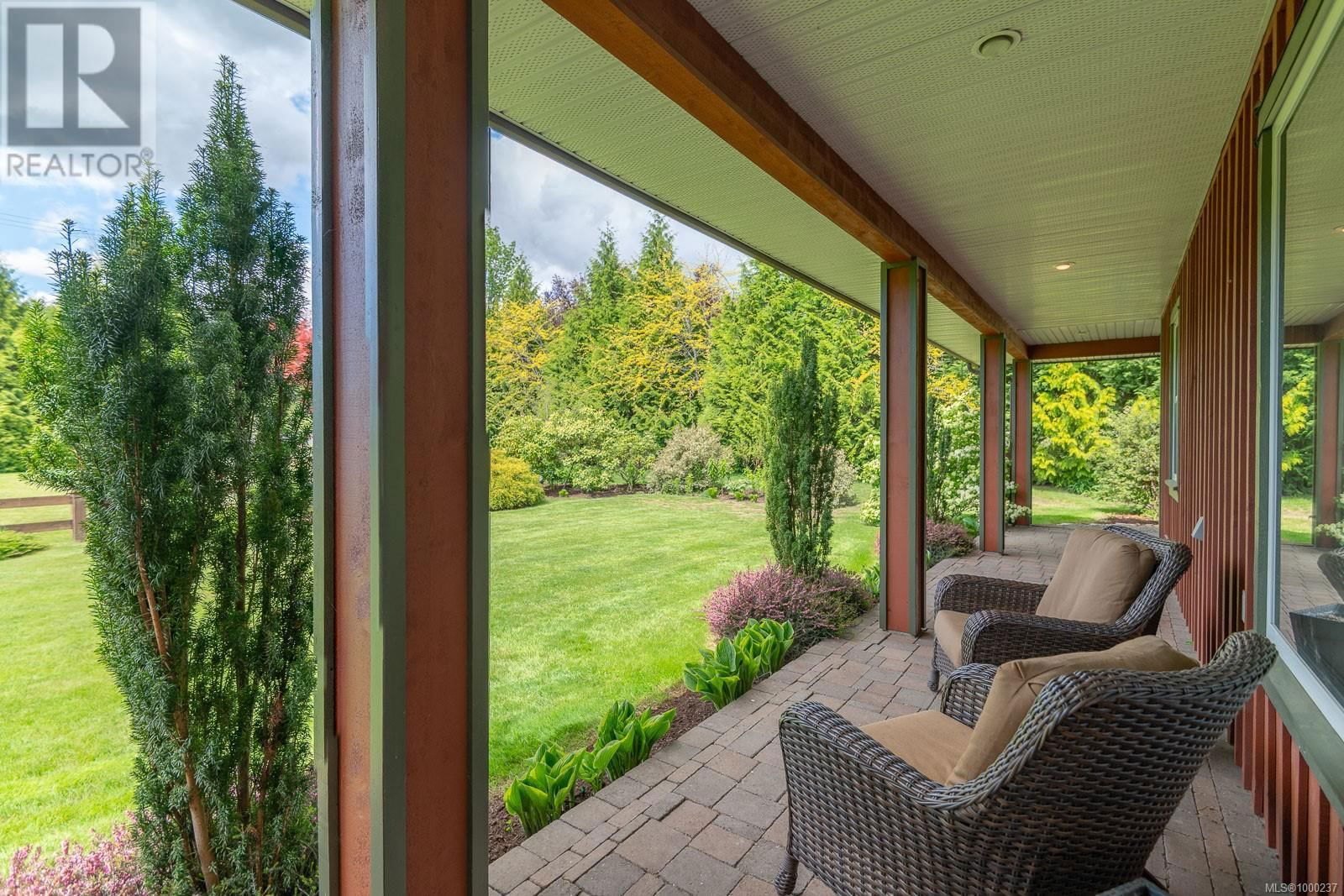 4426 COWICHAN LAKE ROAD Image 39