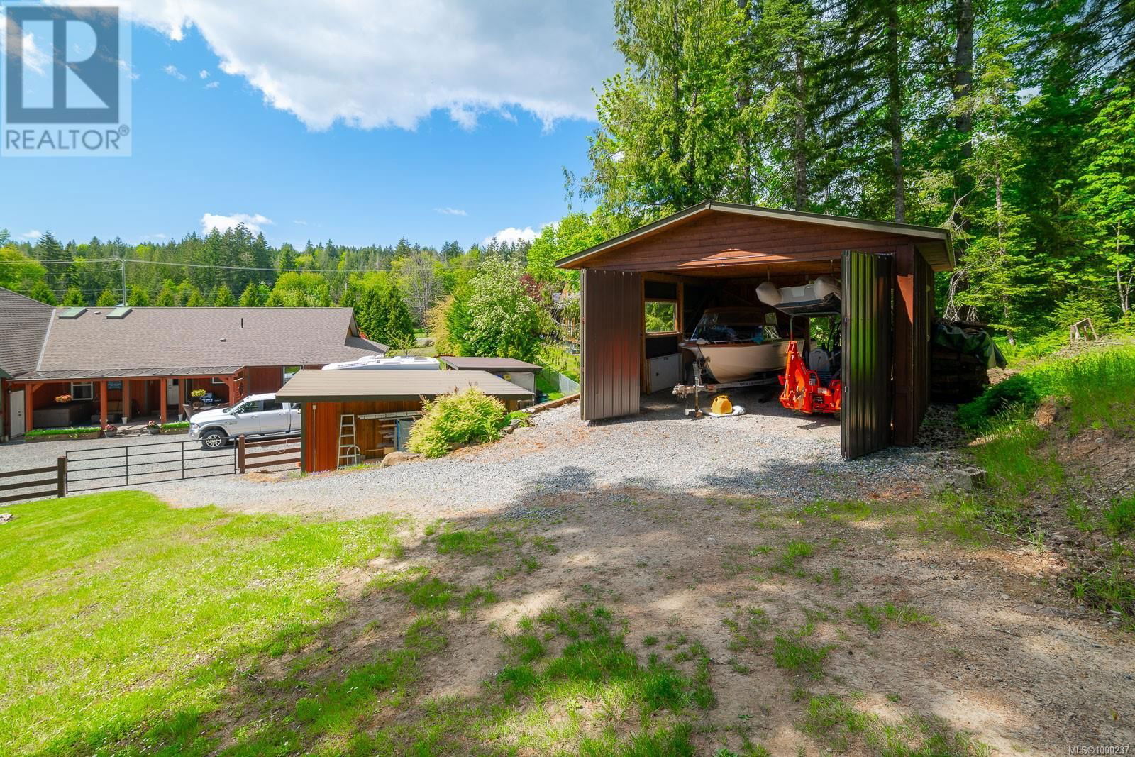 4426 COWICHAN LAKE ROAD Image 56