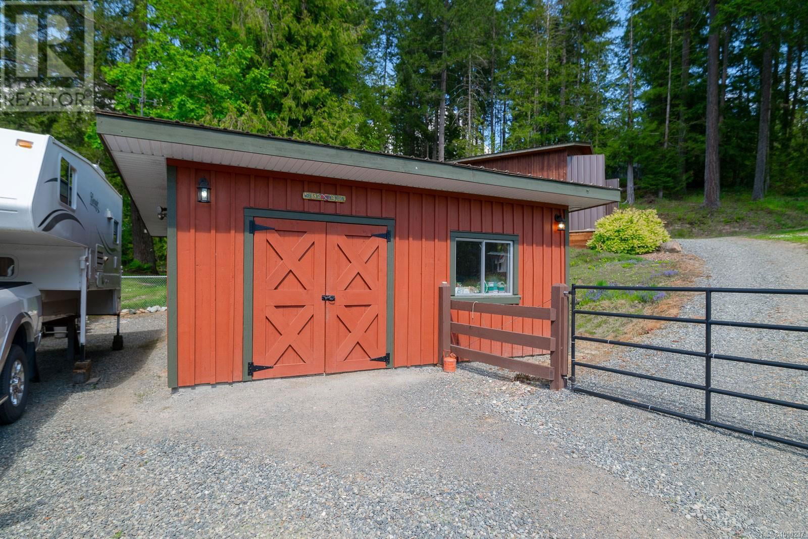 4426 COWICHAN LAKE ROAD Image 66