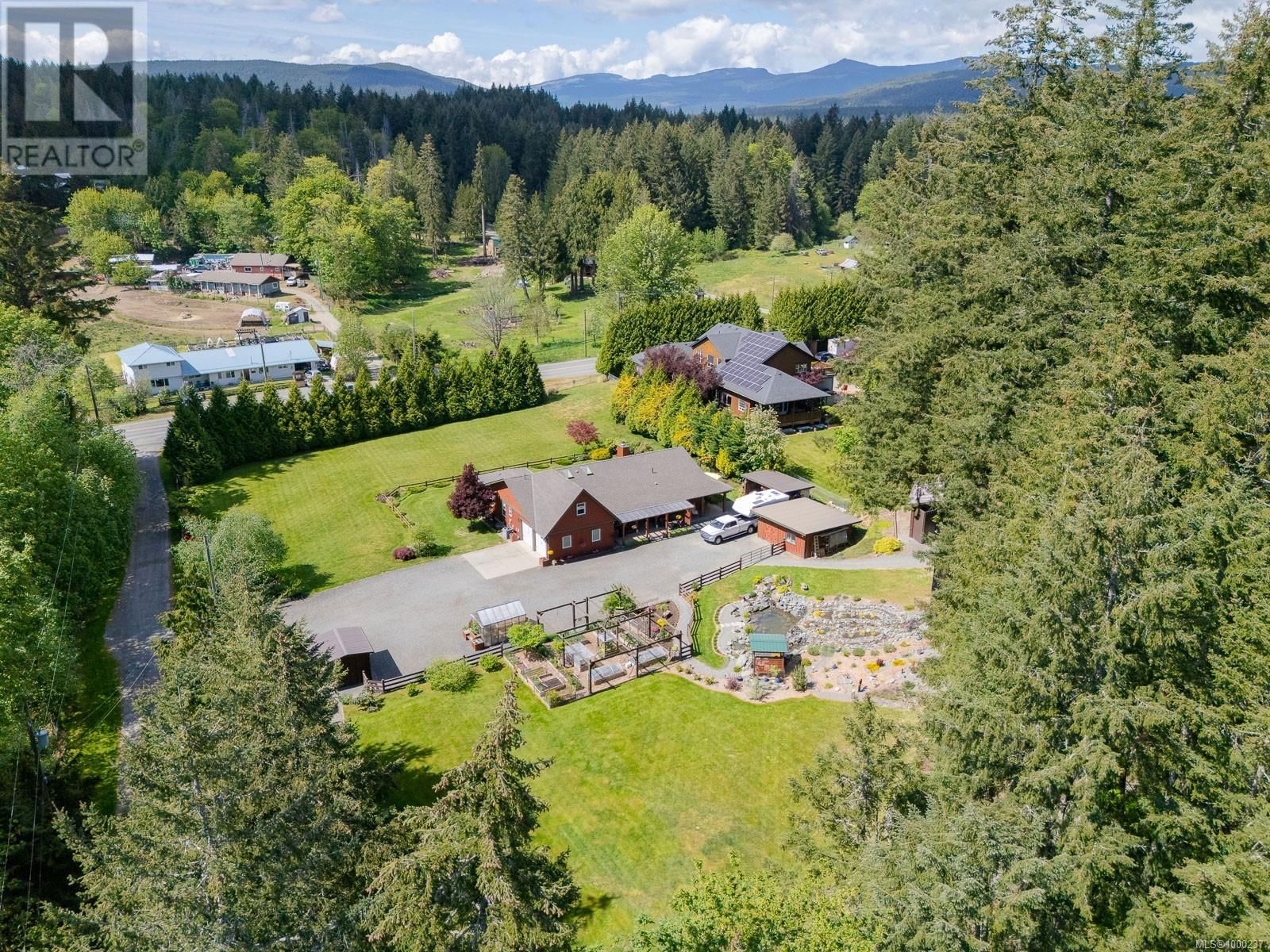 4426 COWICHAN LAKE ROAD Image 69