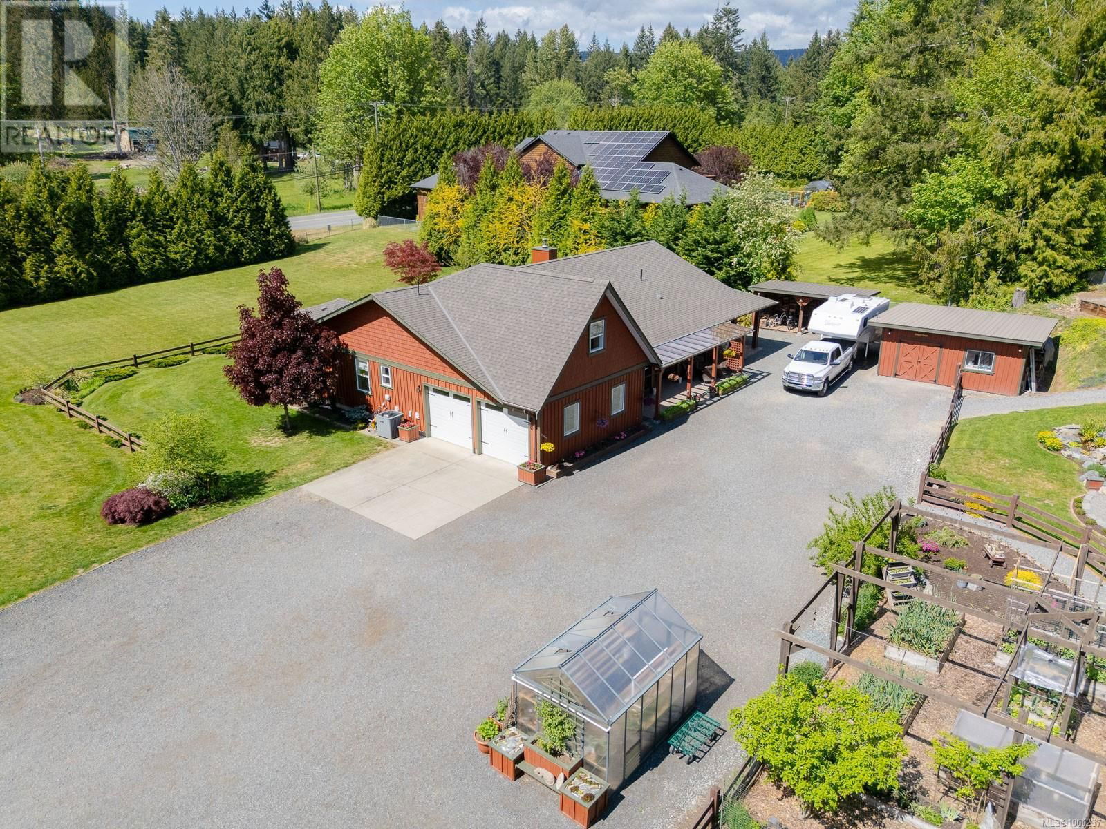4426 COWICHAN LAKE ROAD Image 73