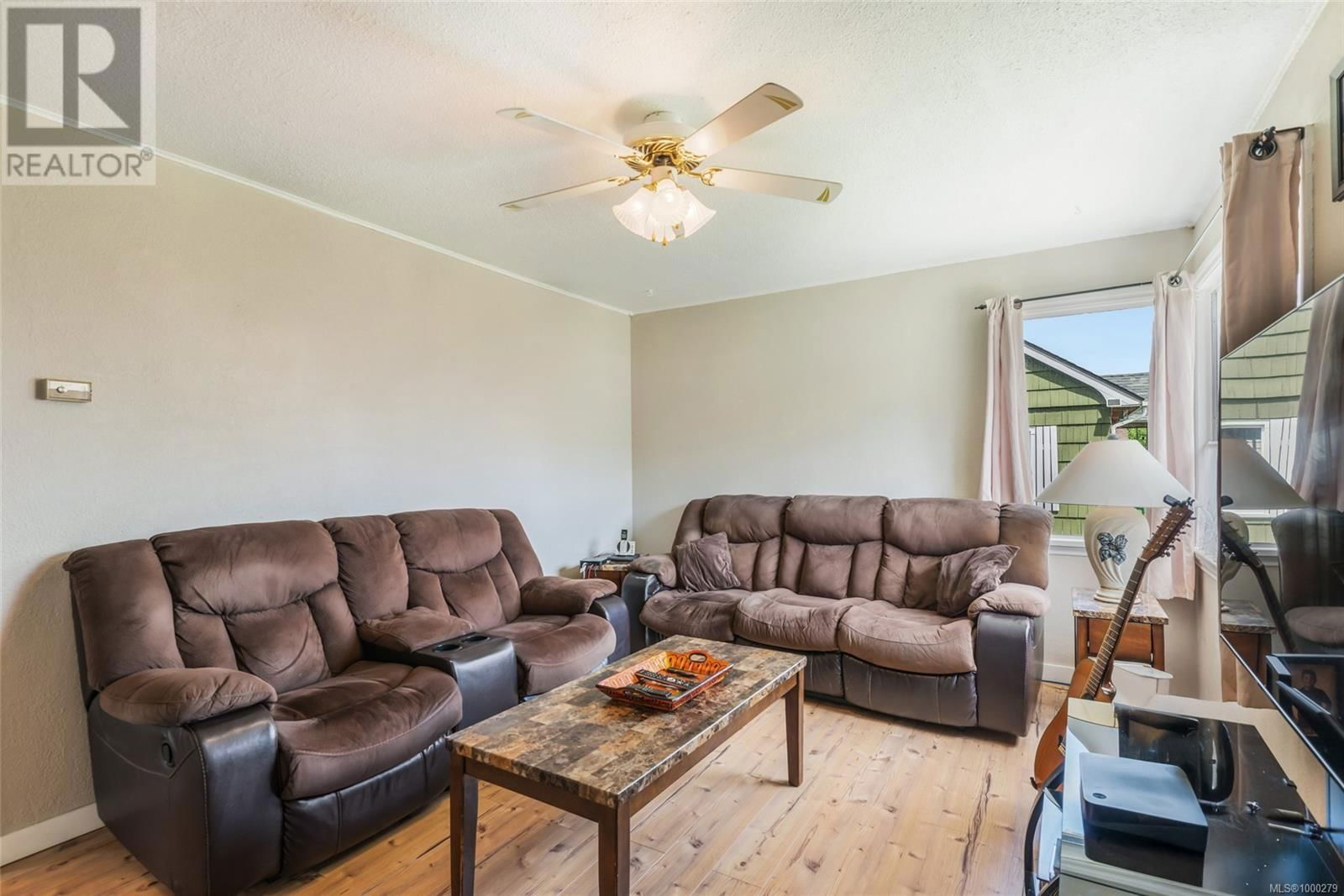 2416 9TH AVENUE Image 4