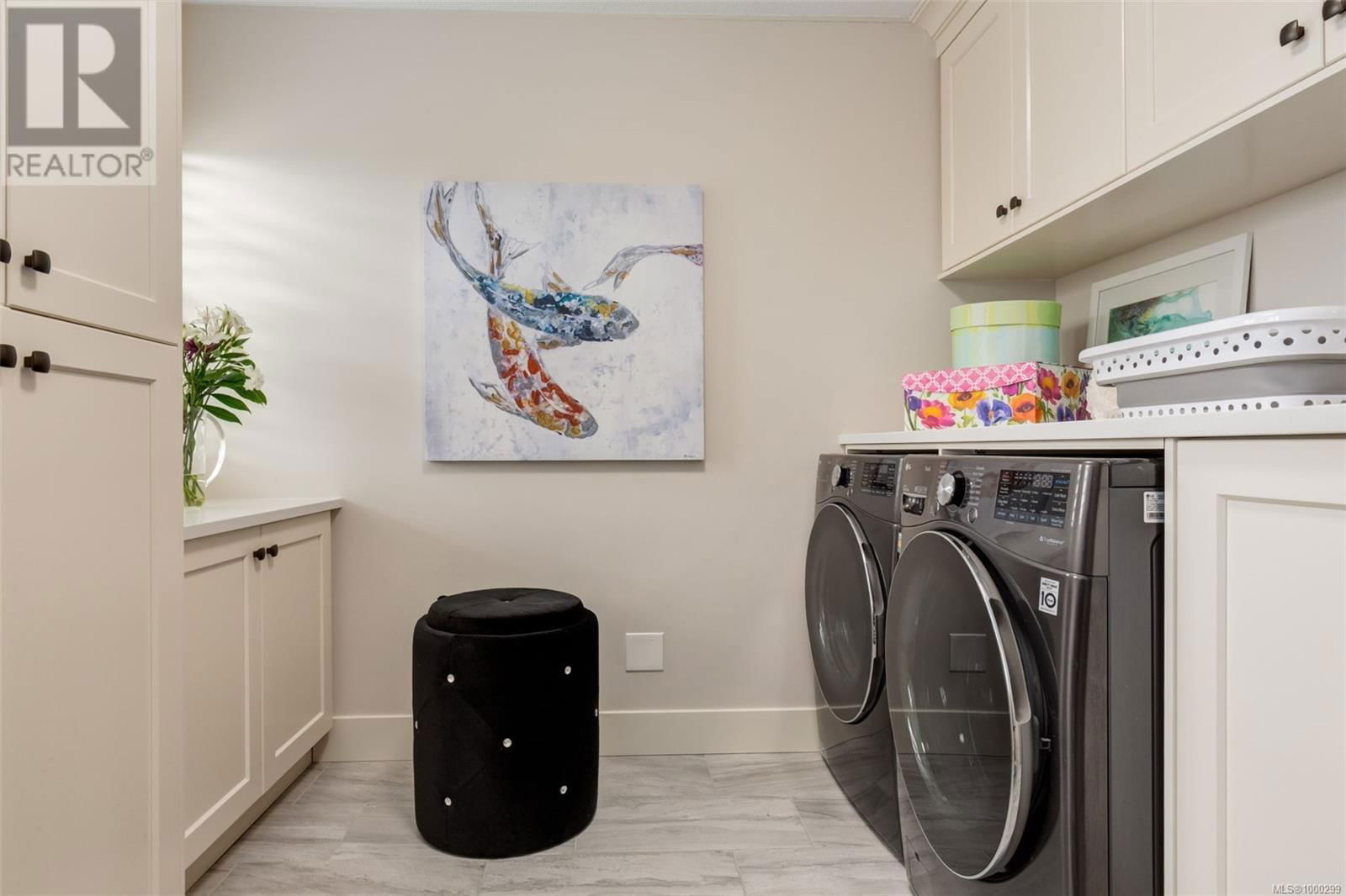 221 BLAIRGOWRIE PLACE Image 34