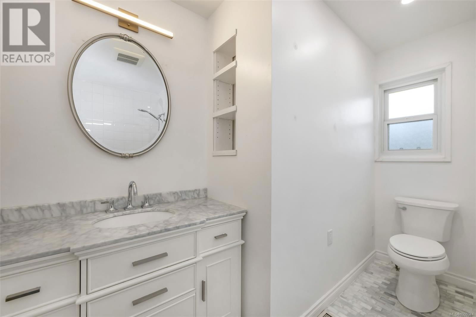 1616 SARITA PLACE Image 17