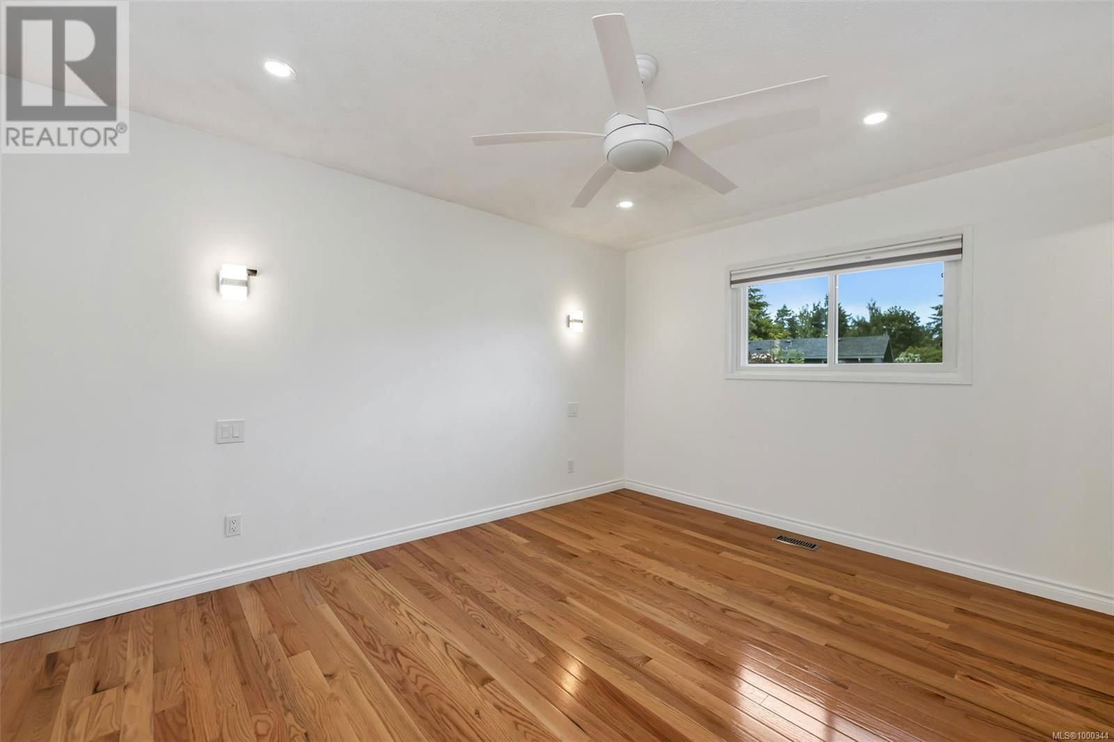 1616 SARITA PLACE Image 19