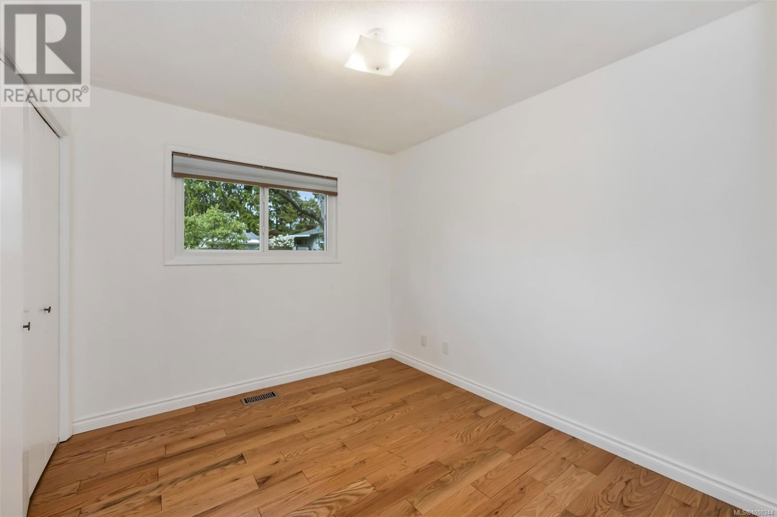 1616 SARITA PLACE Image 26