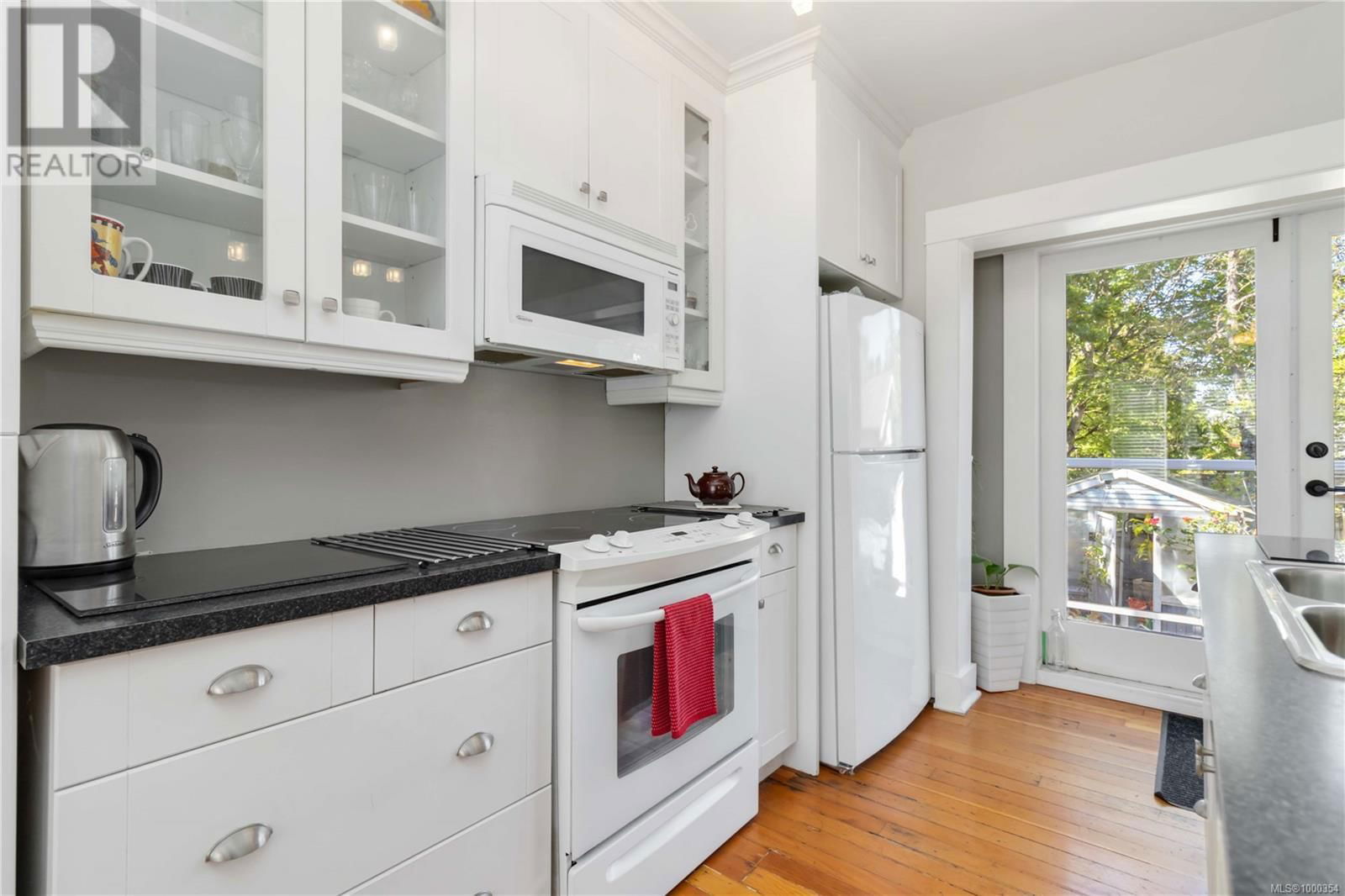 3840 SAVANNAH AVENUE Image 21