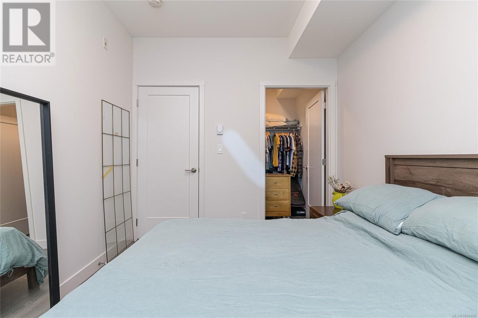 207 - 707 TREANOR AVENUE Image 18