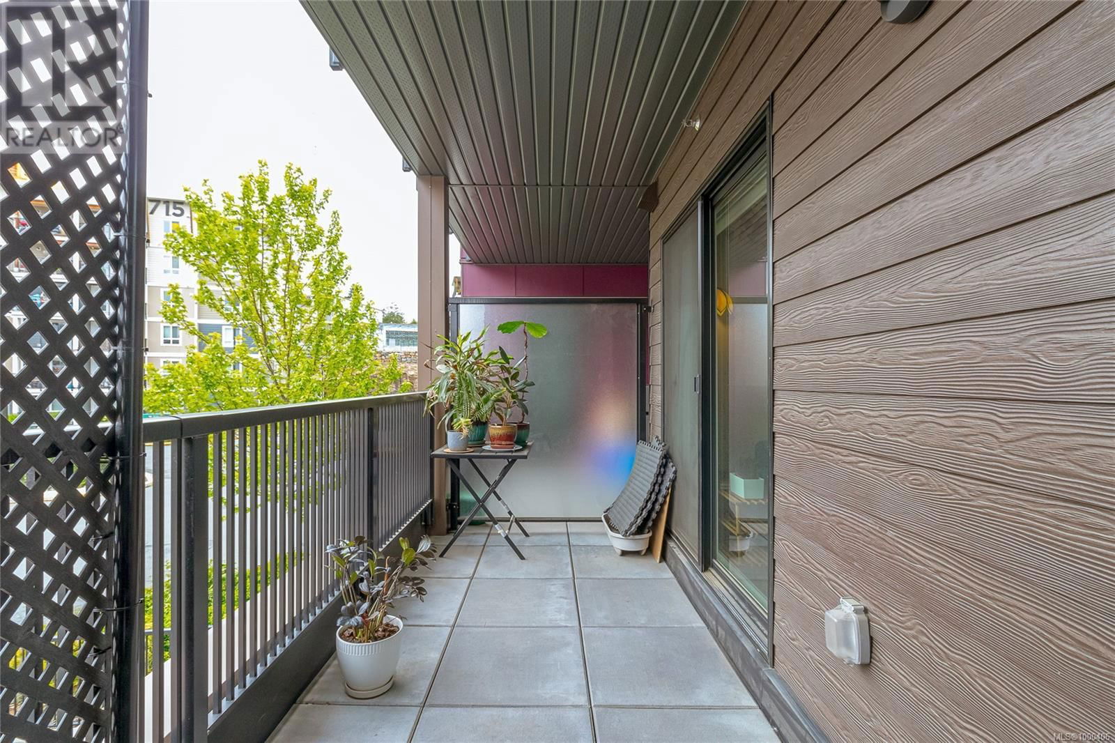207 - 707 TREANOR AVENUE Image 25