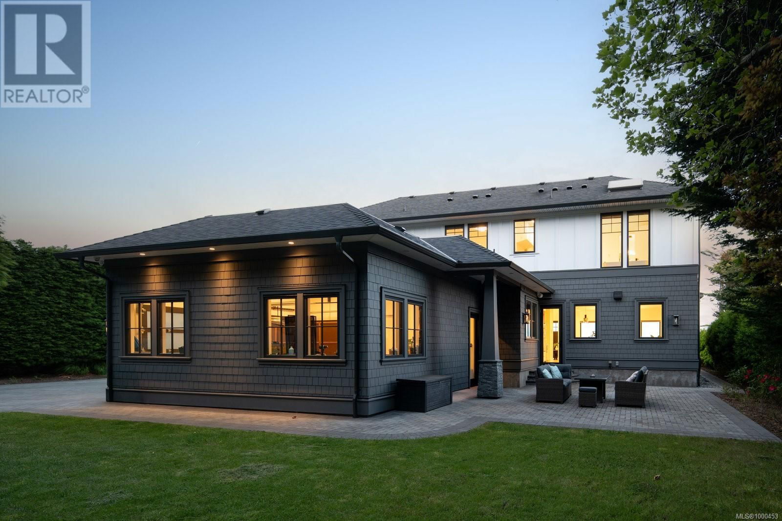 418 BEACH DRIVE Image 10