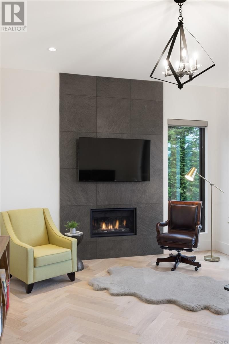 418 BEACH DRIVE Image 23