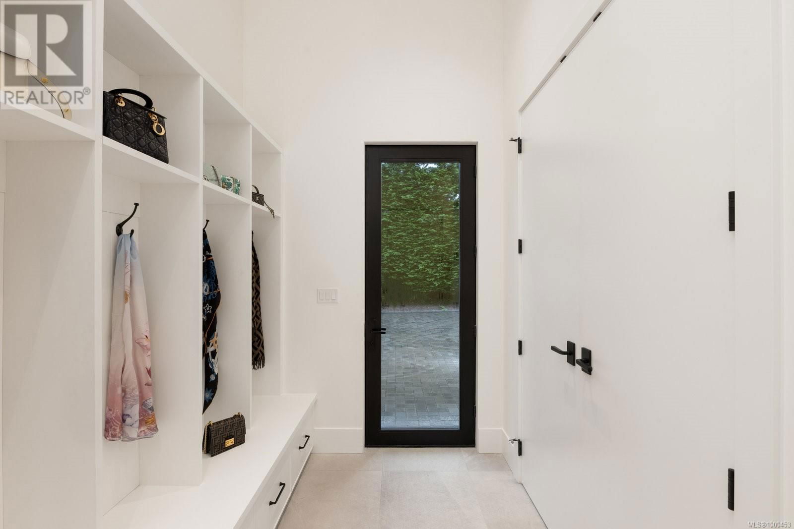 418 BEACH DRIVE Image 40