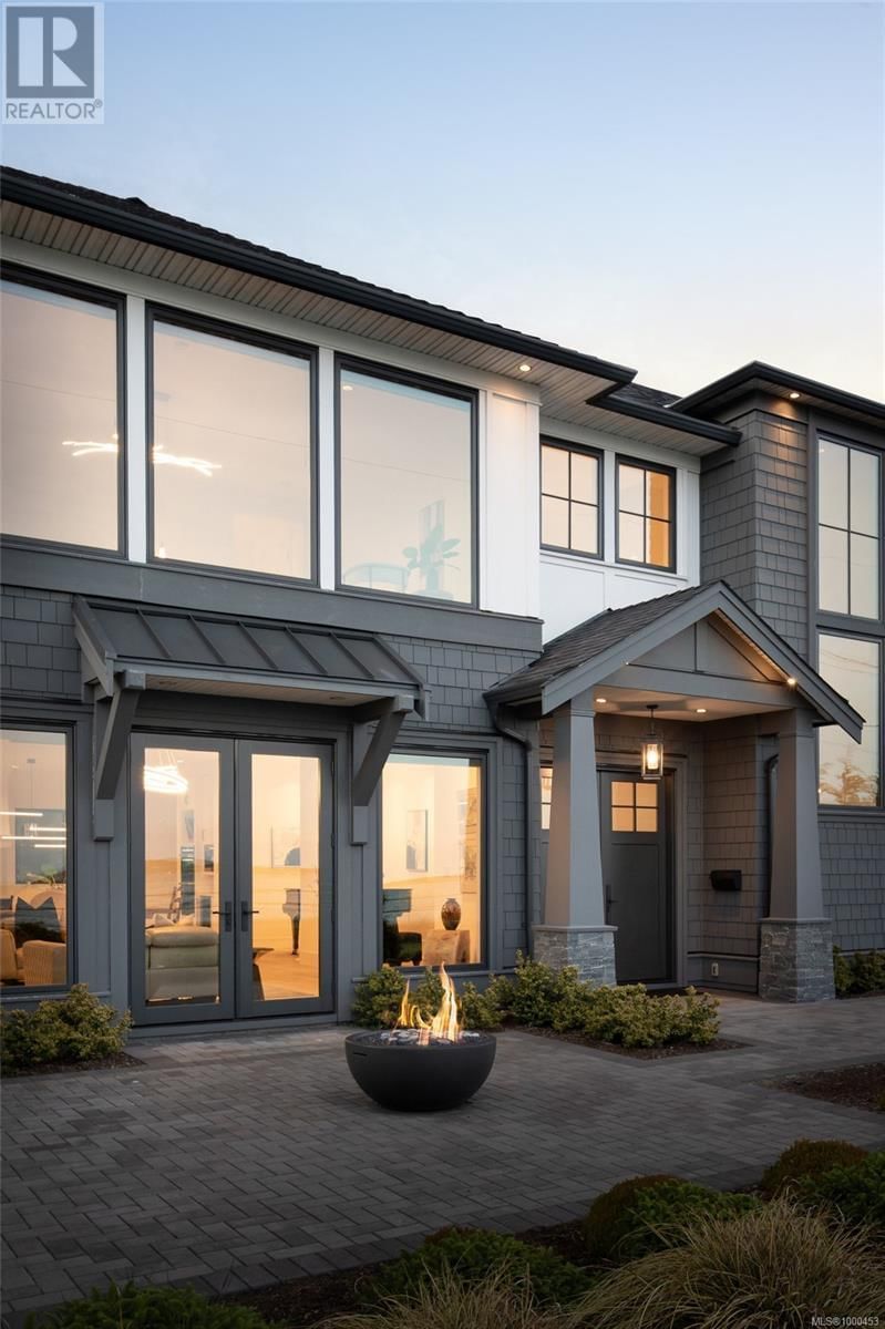 418 BEACH DRIVE Image 9