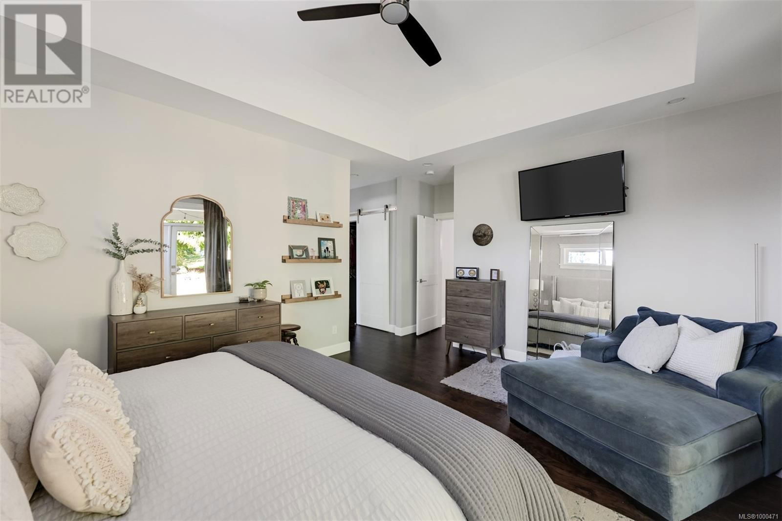 856 HAYDEN PLACE Image 22