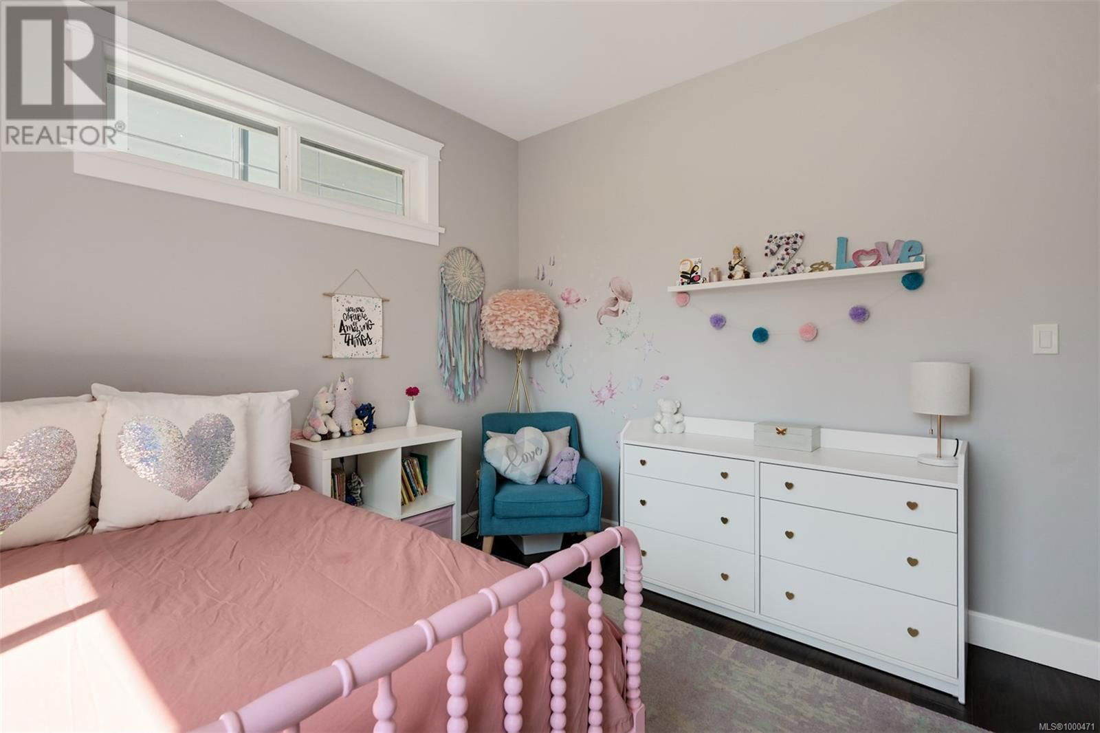 856 HAYDEN PLACE Image 32