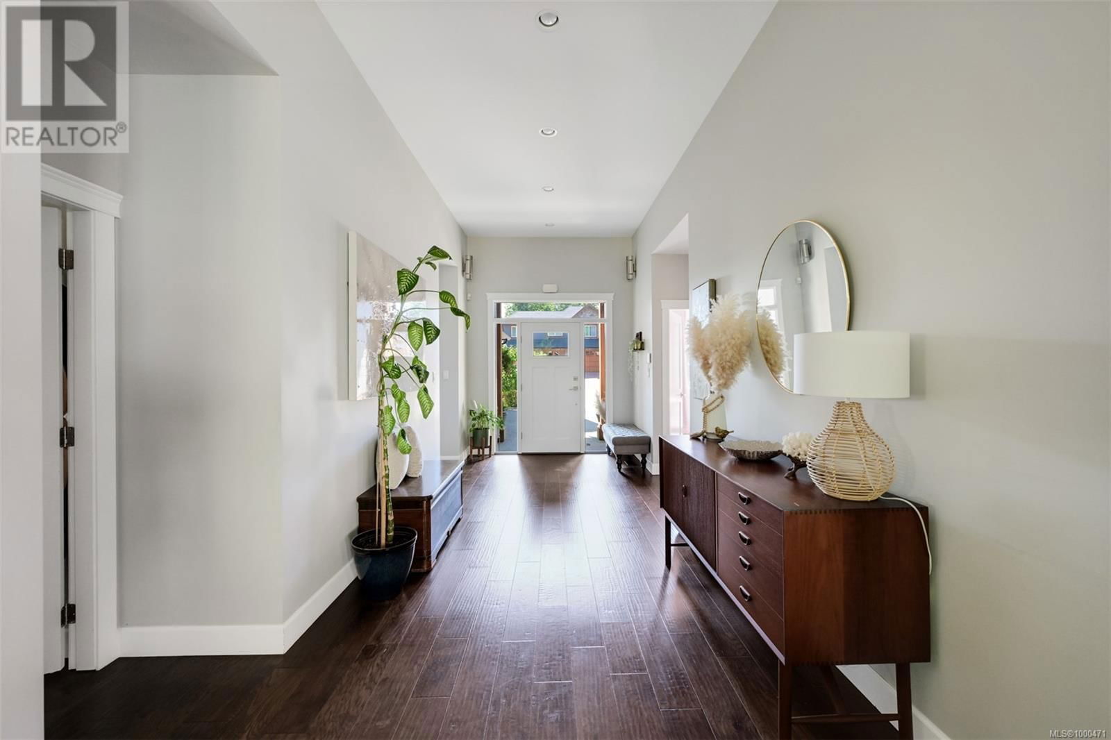 856 HAYDEN PLACE Image 4