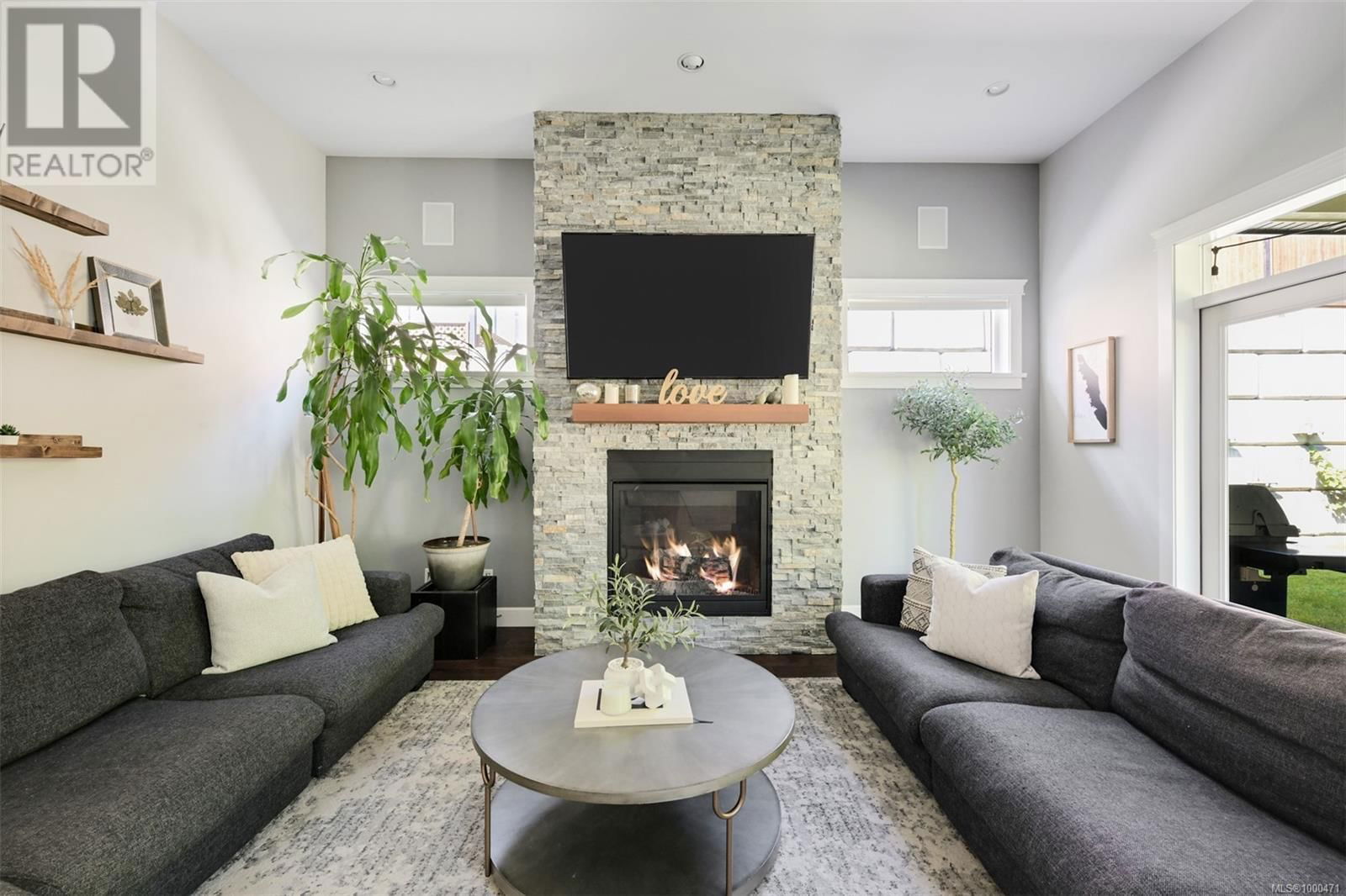 856 HAYDEN PLACE Image 6