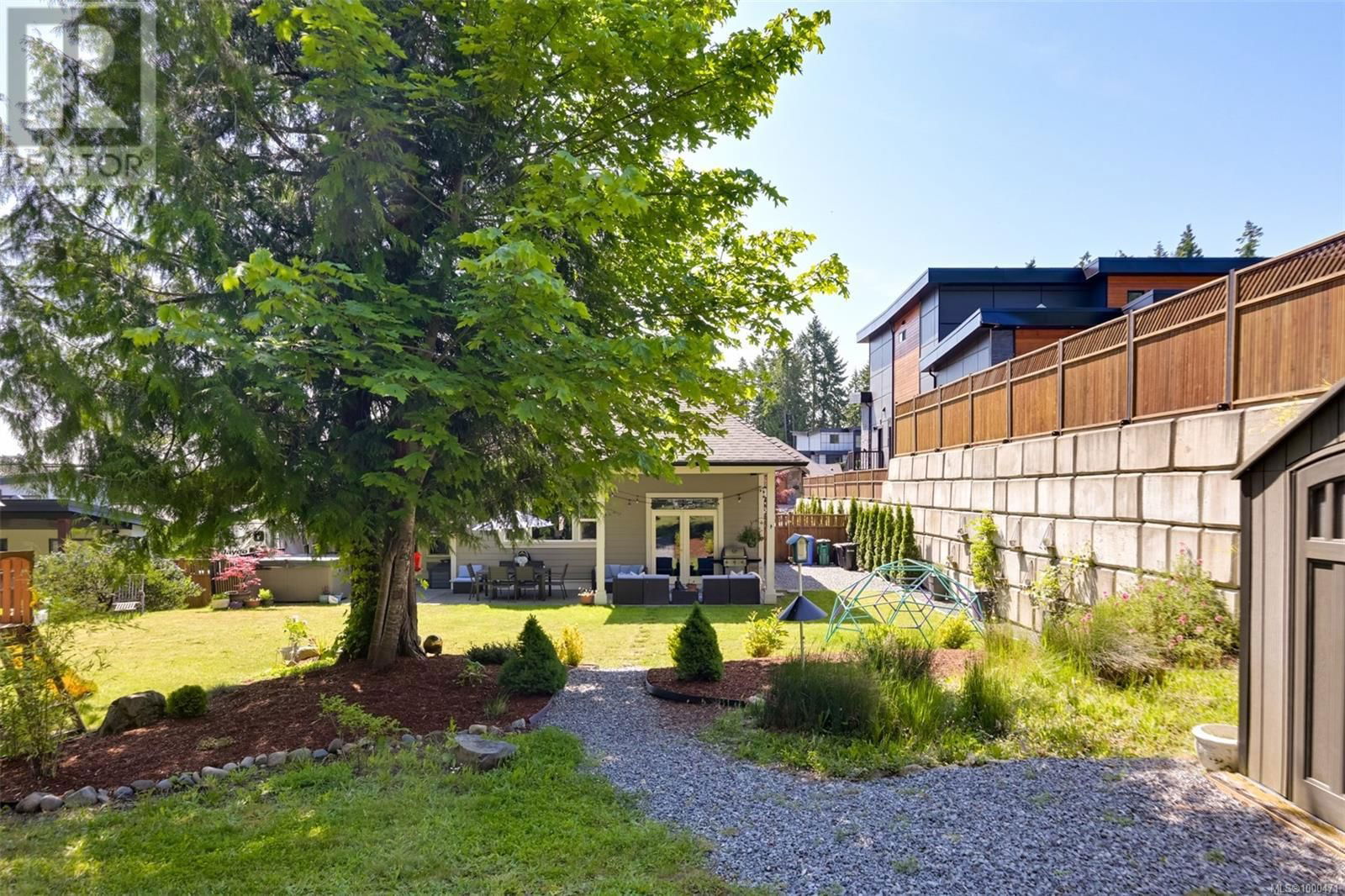 856 HAYDEN PLACE Image 65