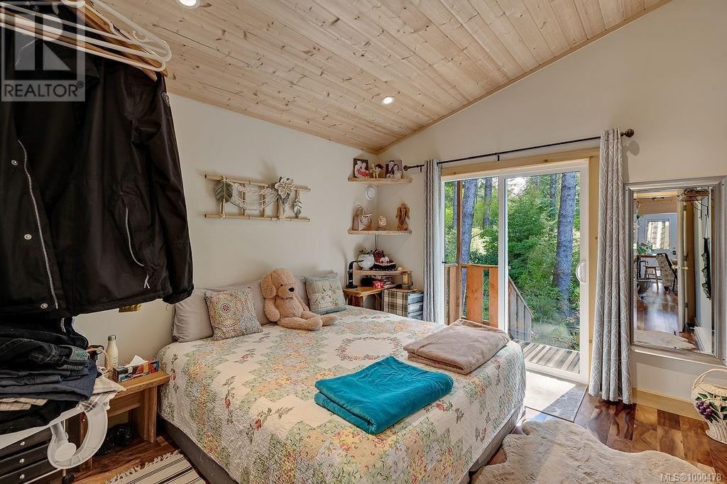 3782 PETREL DRIVE Image 10