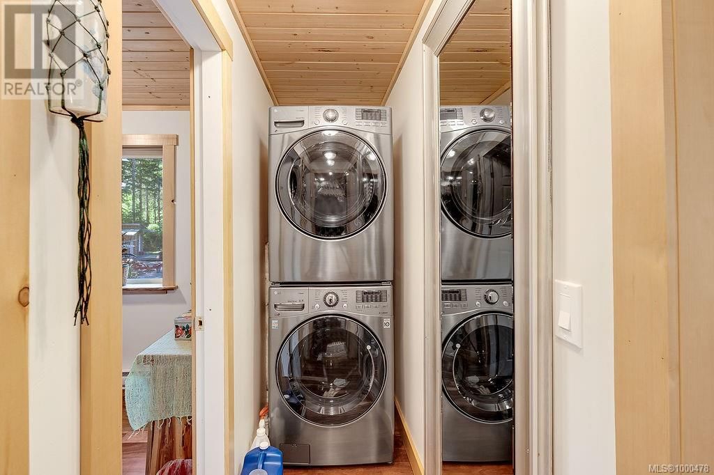 3782 PETREL DRIVE Image 13