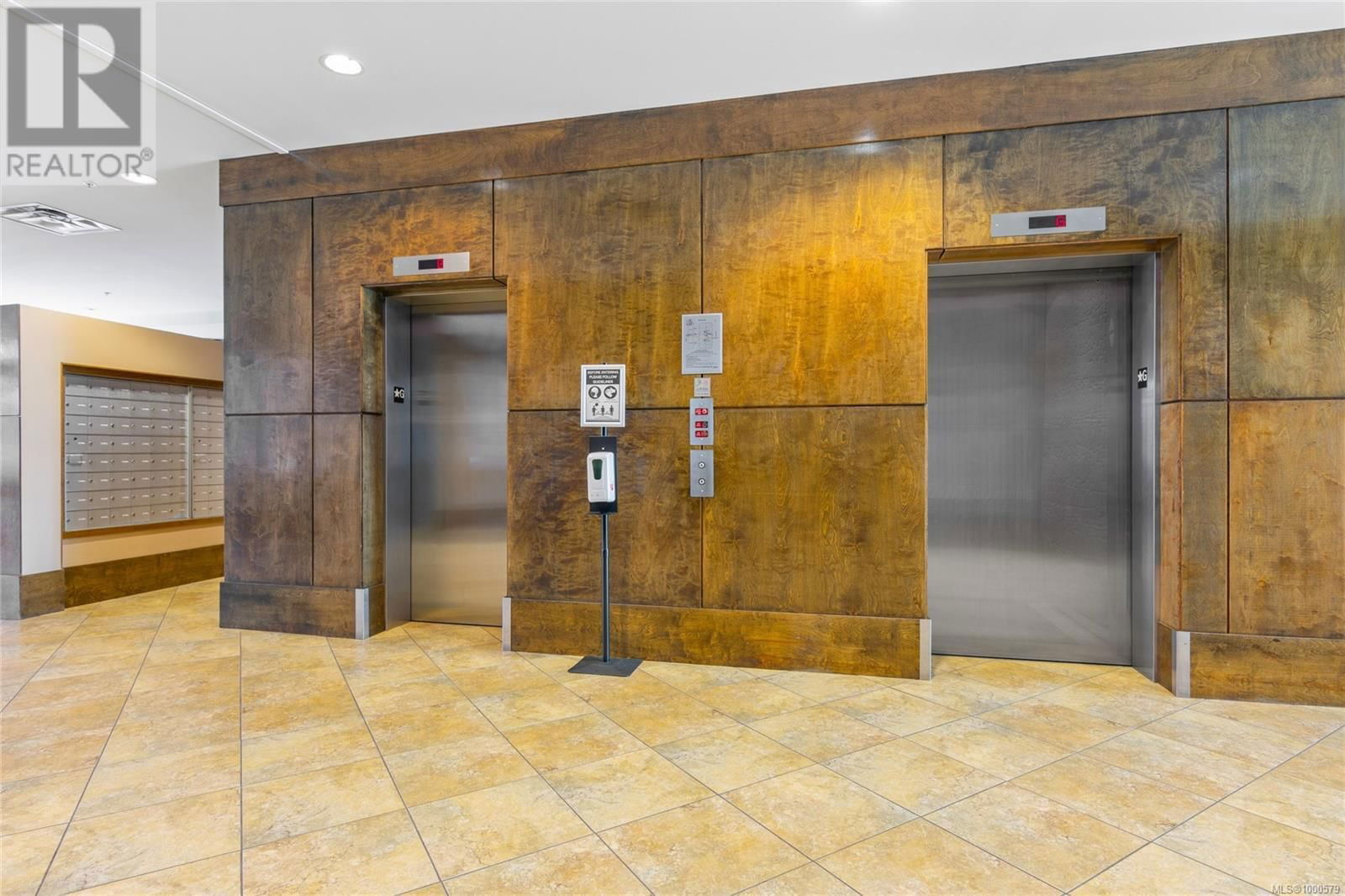 205 - 38 FRONT STREET Image 7