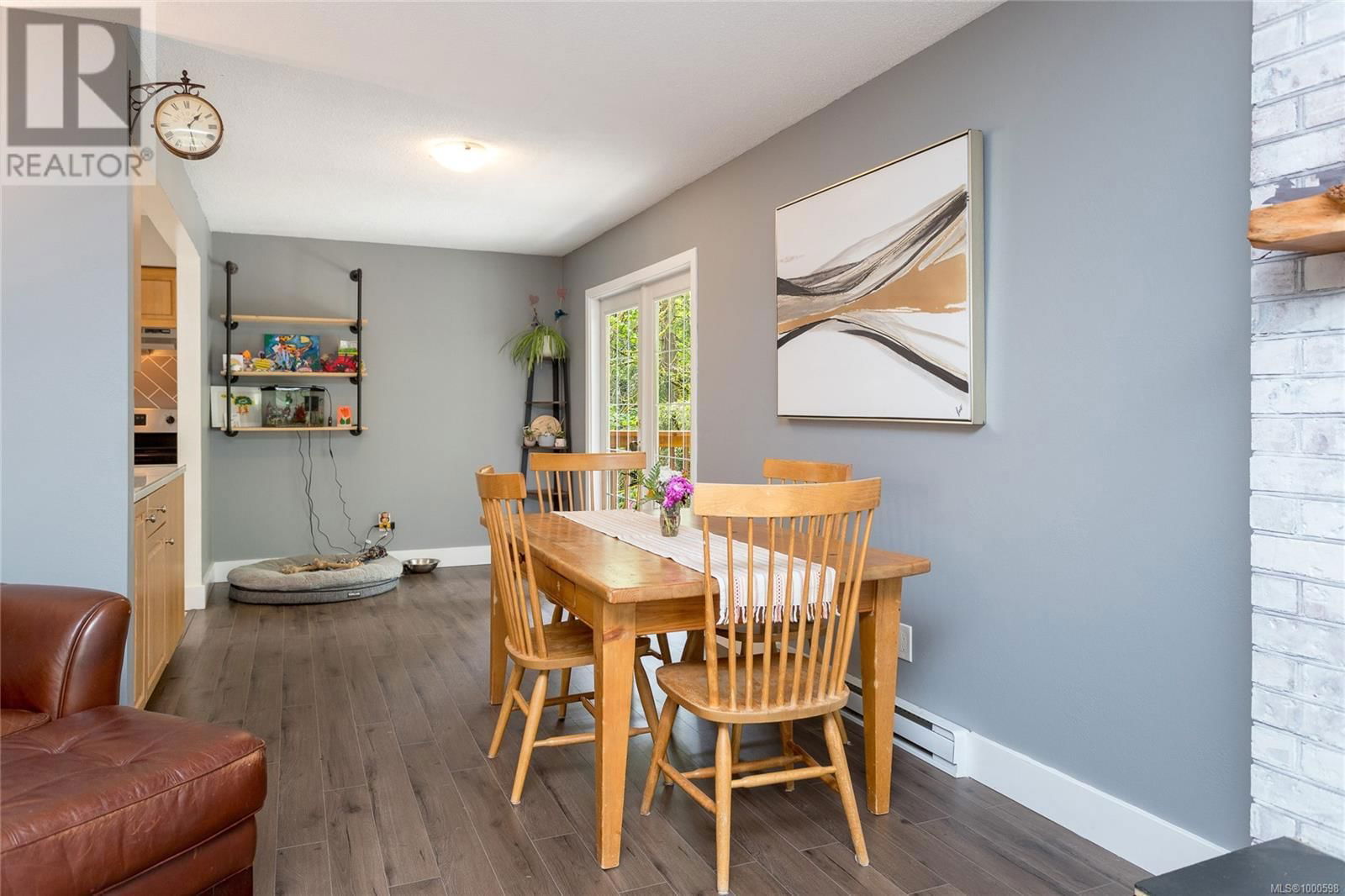 439 ATKINS AVENUE Image 16