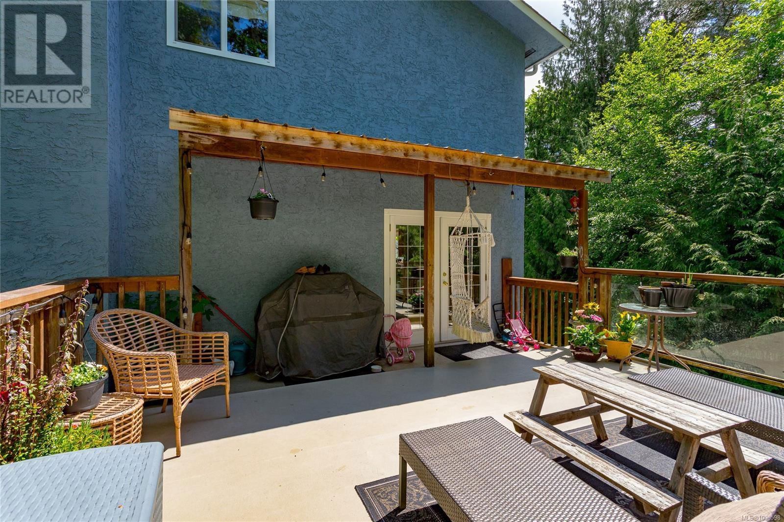 439 ATKINS AVENUE Image 35
