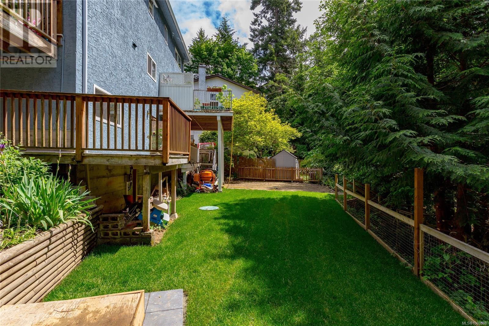439 ATKINS AVENUE Image 39