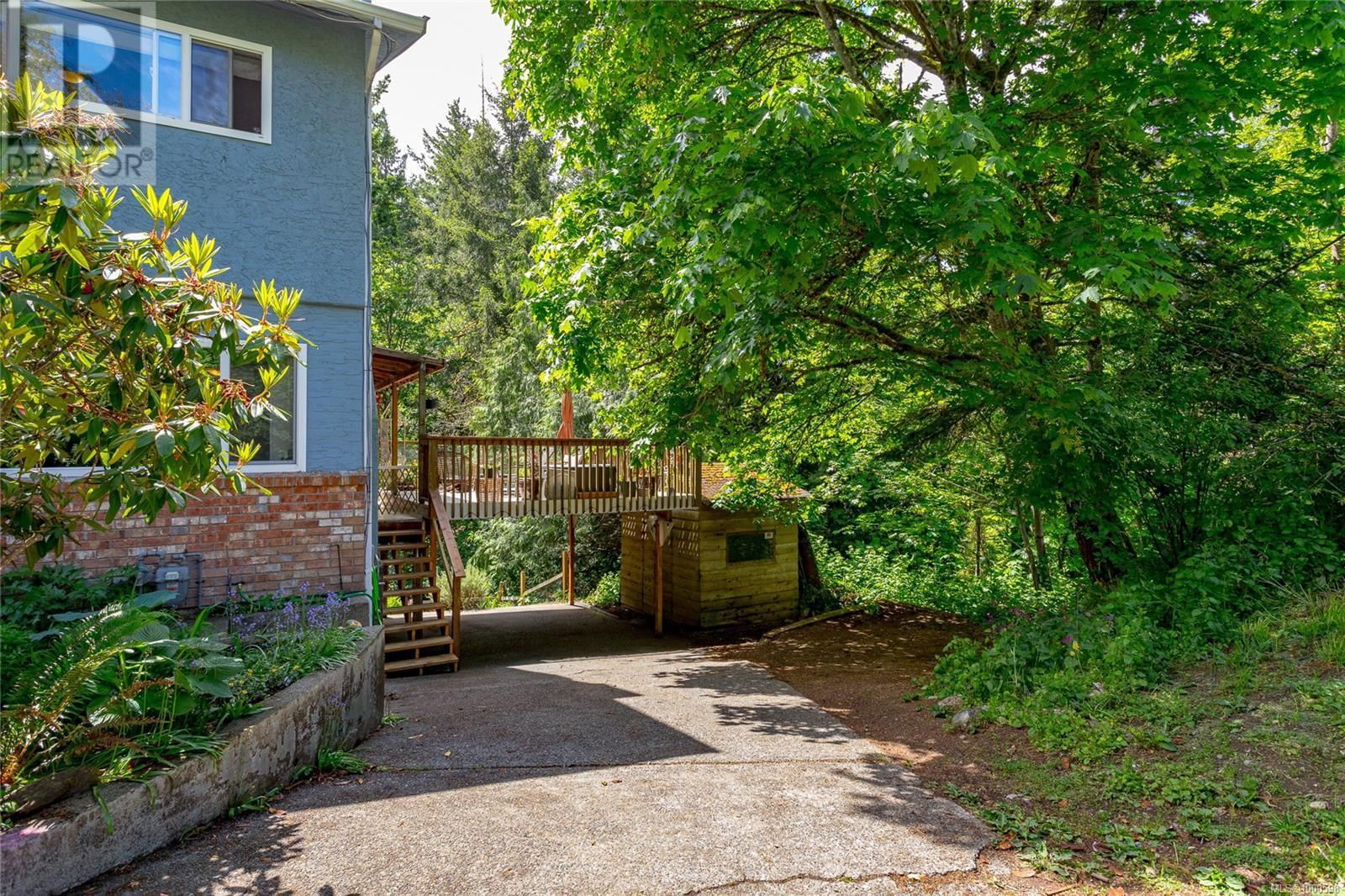 439 ATKINS AVENUE Image 5