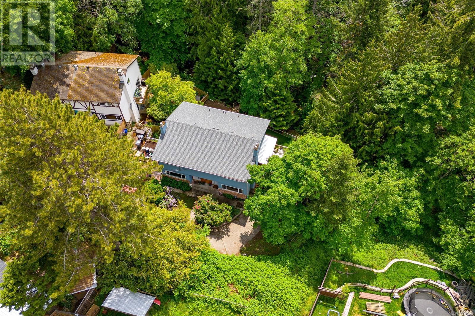 439 ATKINS AVENUE Image 8