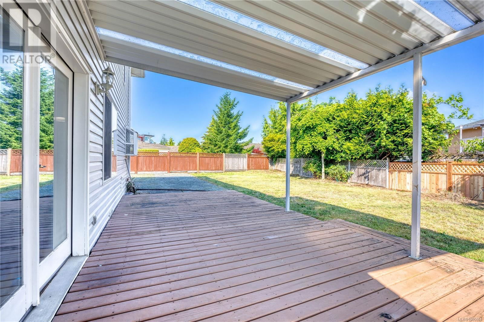 6282 MCROBB AVENUE Image 23